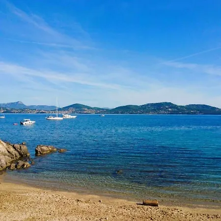 La Baie Climatise, Vue Mer, Pour 4 Personnes Avec Piscine Sur La Presqu'ile De Giens A
