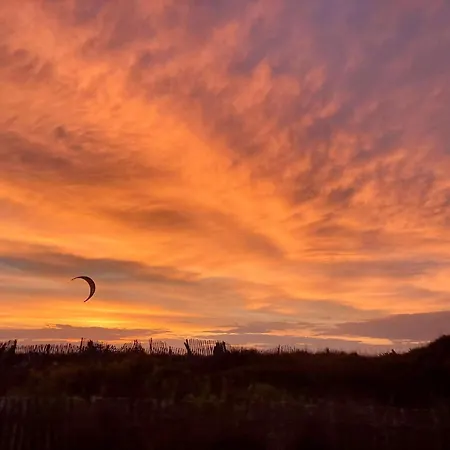 La Baie Climatise, Vue Mer, Pour 4 Personnes Avec Piscine Sur La Presqu'ile De Giens A דירה